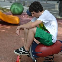 Iniciándome en el difícil grado de la vida.
Carpe diem quam minimum credula postero & ¡Sapere Aude!