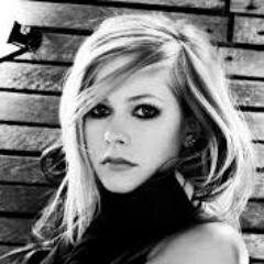 Gosto de Avril Lavigne ela é uma diva!!!