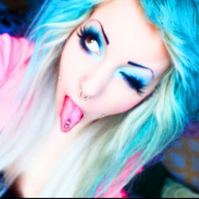 urm i dnt no wat 2 rite hur. ._.