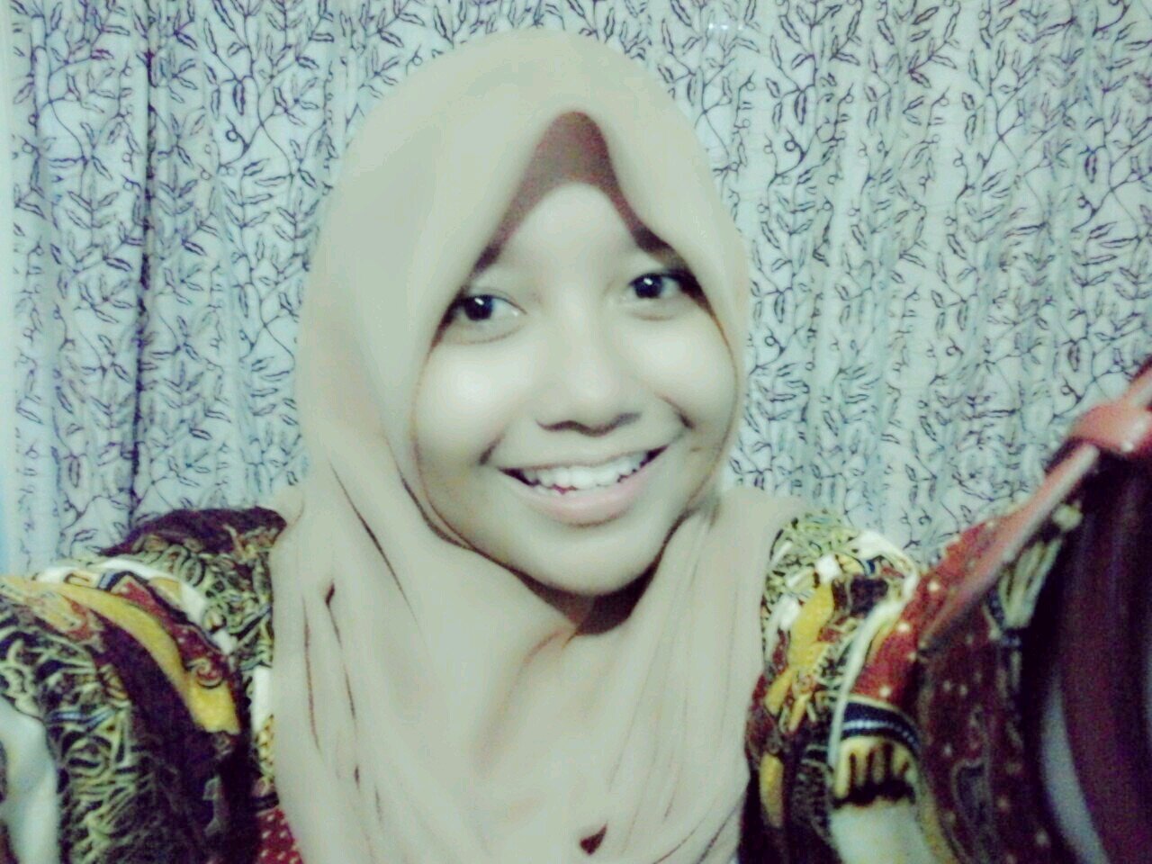 Lampu merah /  HIRUP AING KUMAHA AING WE! SHUT UP!! malaikat tanpa sayap @NaufalAc12