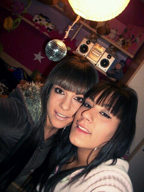 SandriyaXapi's profile picture. soy una pilla... n entiendo nada..nose ni cm me llamo ni dnd m encuentro. fin