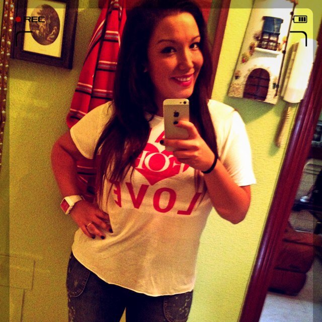 MarinaOliver89's profile picture. Adoro viajar,quiero conocer el mundo entero.. Ir a un concierto de Marc Anthony y con los años tener 1gran familia,a ti ya te tengo (L) {Enfermería en Ronda}
