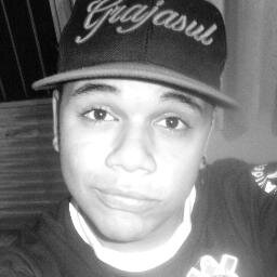 So @SiteCorinthians ,Sorridente, Bonitão Ha -n, Alegre , uma filha muito linda puxo papai *o* -nn 
https://t.co/N7r1kecVQ8…