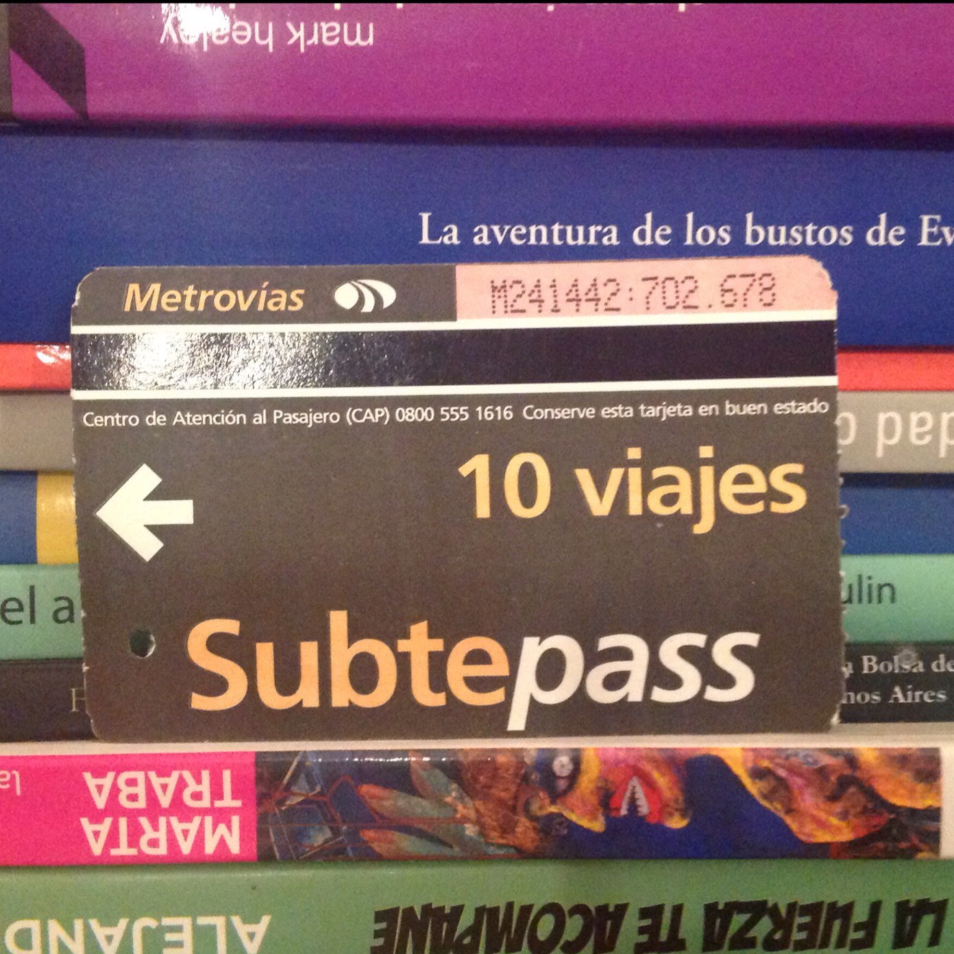 Libros en el Subte. Y en papel. colaboraciones por MD. IG @sublecturas. sublecturas@gmail.com