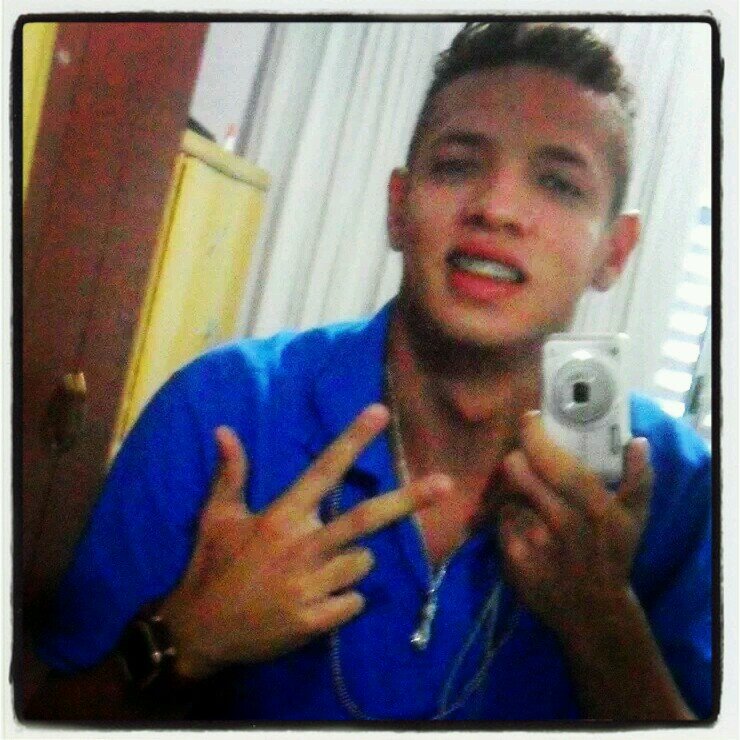 Da uma espiadinhaa aii se quiser saber maiis srss' ;p http://t.co/RWuMe007
M3nininh0o0 dii M@m@eee rsrs' ;p ....