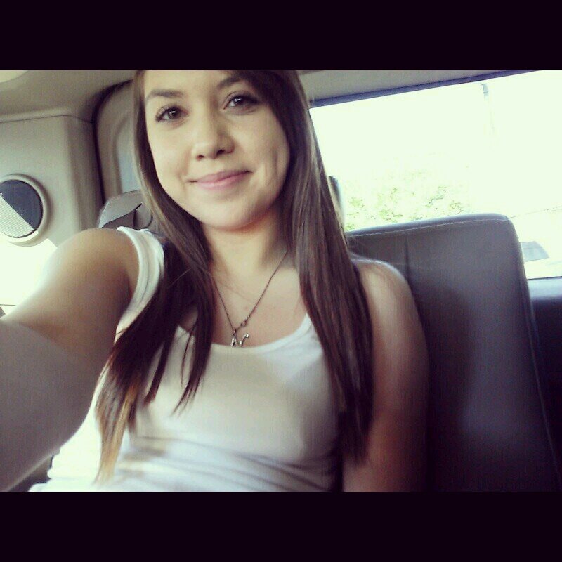 welcome to my gay ass page.                                                                          @_magicmia (;