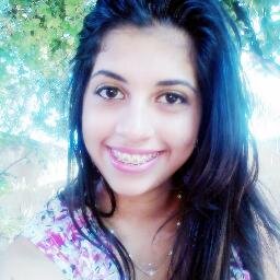 Uma menina com grandes sonhos !! com as irmãs mais lindas do mundoprincess e apaixonada pela vida!! e com um grande amor @Aureliiio!!