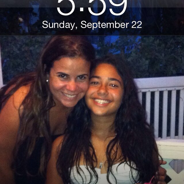 roxanaeste's profile picture. 