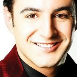 Twitter Para homenagear o Cantor e Compositor @leandroborgessc Fã Club Oficializado pelo o Cantor..