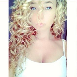 Kik:BadAssWhiteGirl ❤ #Bisexual