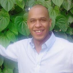 Entrepreneur
📈 Investor | 📱 Digital Marketing |
🎙 Podcaster - MindBenders Podcast