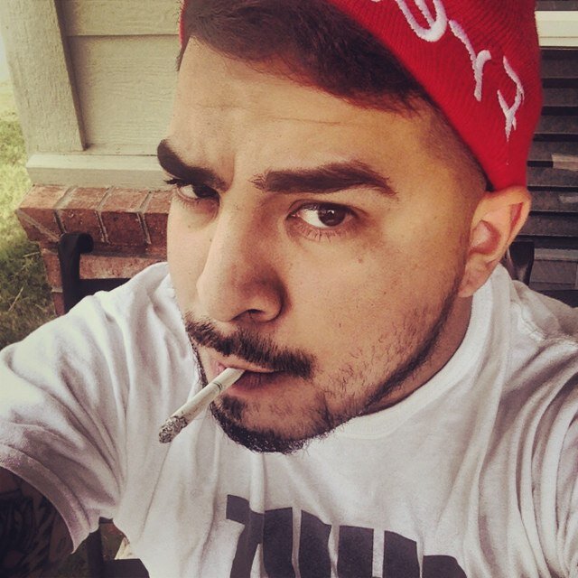 90alex09's profile picture. Good personality, funny, honest, caring.