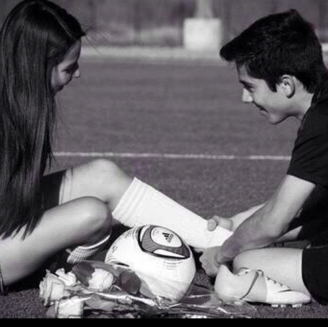 I'm a soccer girl problem. ⚽️ Since I was four, been doing this beautiful game. Am now 17(: