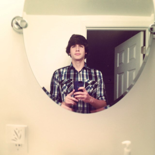 ayeoafoffda's profile picture. F/A