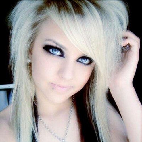 Daughter of Sakura and Jesse. I am secretly evil but who knows when I will start to show it. Do not test my patience.  {RP} #Literate