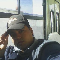 Soy un joven amigable, serio, divertido, espontaneo, estudiante de Derecho, y educacion y Tsu en informática, cantante de reggaetton y mi vida es la música.