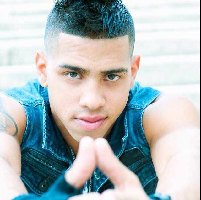 Bailarín profesional Nevergiveup PR / Miami