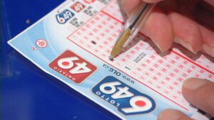 Big Poker player, love to gamble, regular lottery player and winner!