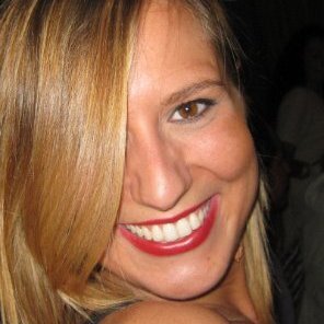Happy Person, Part-time Backpacker & Digital lover. #Smile: it's free!