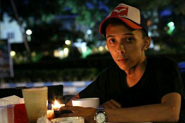 EARTH record n play|@EarthCH|Art ilustrator|graphic designer red.army.ind|sketcher|traveler|backpacker|musician|song writer|S.H.Wijaya|BBQ House of Smoke|