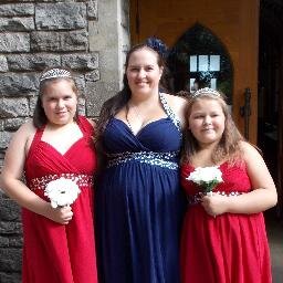 Mum to three children and member of @justsingchoir