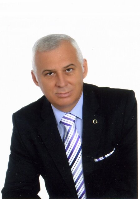 Antalya 2002-2007 Milletvekili Adayı 2011 Milletvekili a.a AÖF İşletme,Yerel Yönetim,ÇEKO, Adalet ve ALKÜ İSG yüksek lisans mezunu, Siyaset Bilimi Kamu Yönetimi