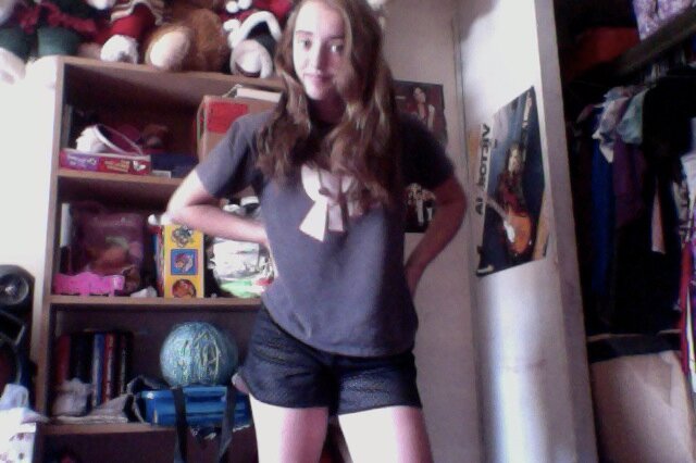 PointRachel's profile picture. i am 14. I love to sing and run. I go to Glen Rose High School. I love my friends, family, and of course GOD!!!!!!! :) :)