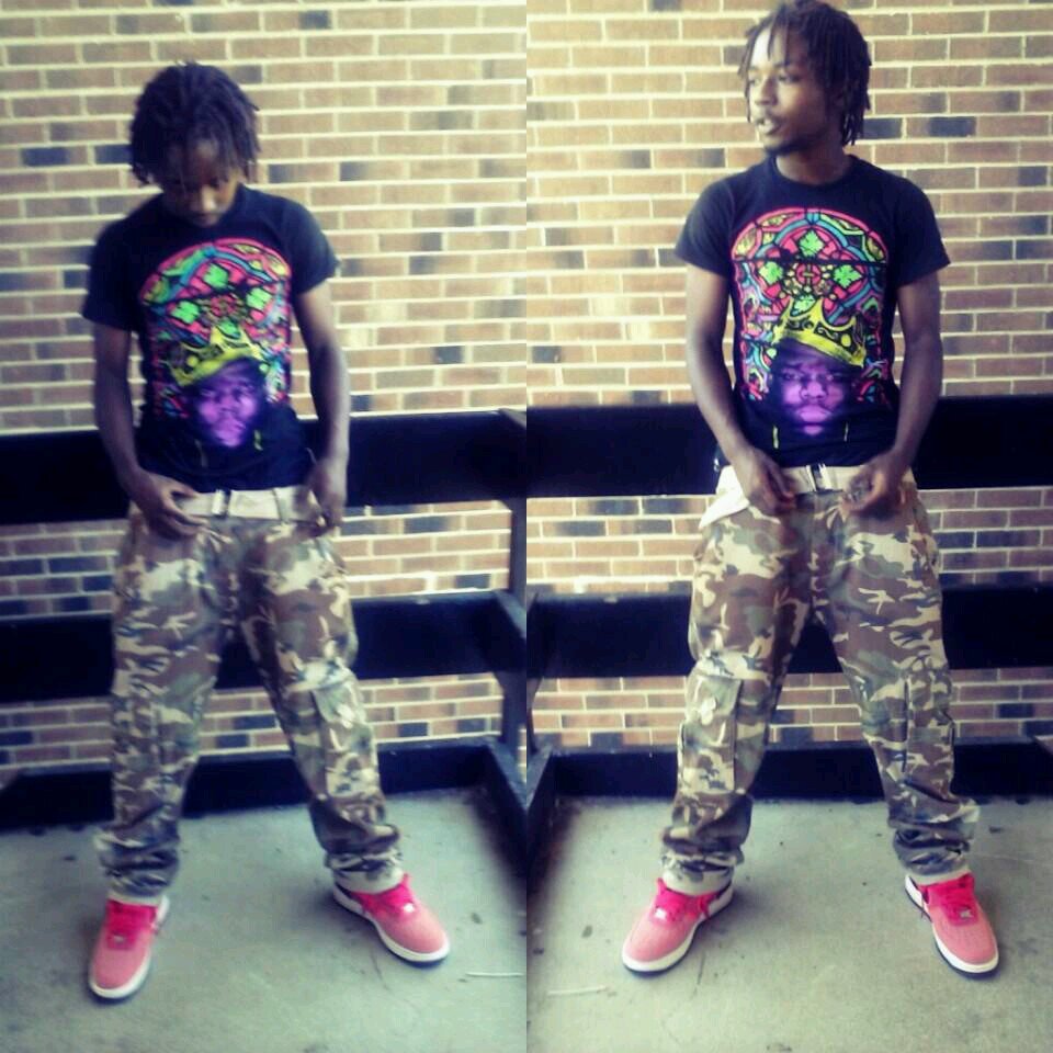 SGE bitch NOTHING BUT REAL ..FUCK WHAT U HEAR BABY ....$$#iFollowBack$$#RapSkillzOfficial #Original #Swagg