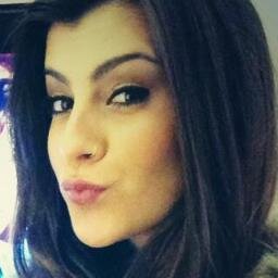 Como seria se un dia la luna se enamorara uma noche de el sol - @maiteperroni