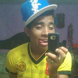 Tenho 17 anos ' Gosto de joga #Bola ' curto qual quer tupo de musica ' que sabe mais segue aii ;) ~~add aii : https://t.co/a99nBRhLTm