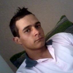 ChristyanLhamas's profile picture. Solteiro sim sozinho nunca