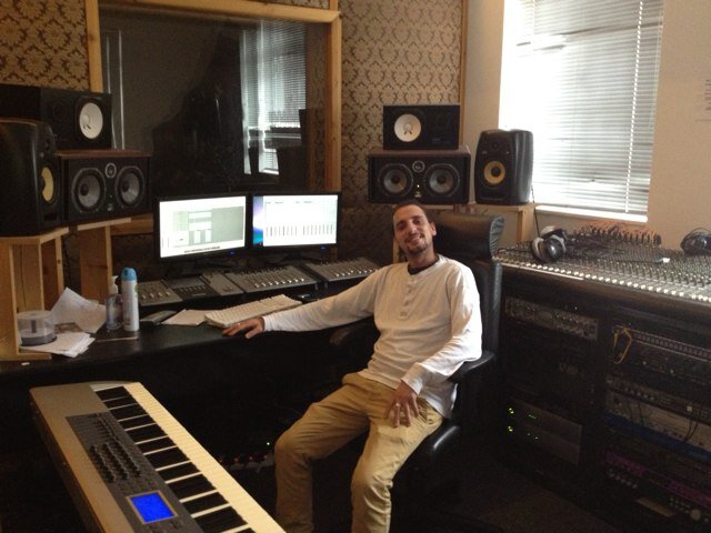 FMBProductions1's profile picture. Producer,Sound Engineer,Song Writer ,Session Musician