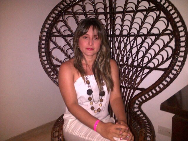 Erikitalorenita's profile picture. Florenciana, egresada de la Universidad de la Amazonia, Ingeniera Agroecologa, con aptitud positiva, tierna y excelente mamá