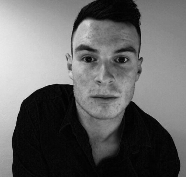 Welsh born and bread. Freelance contemporary dancer.