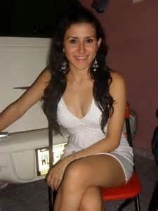 soy arquitecta me gusta salir a bailar mi color favorito es el blanco disfruto mucho escuchar música.