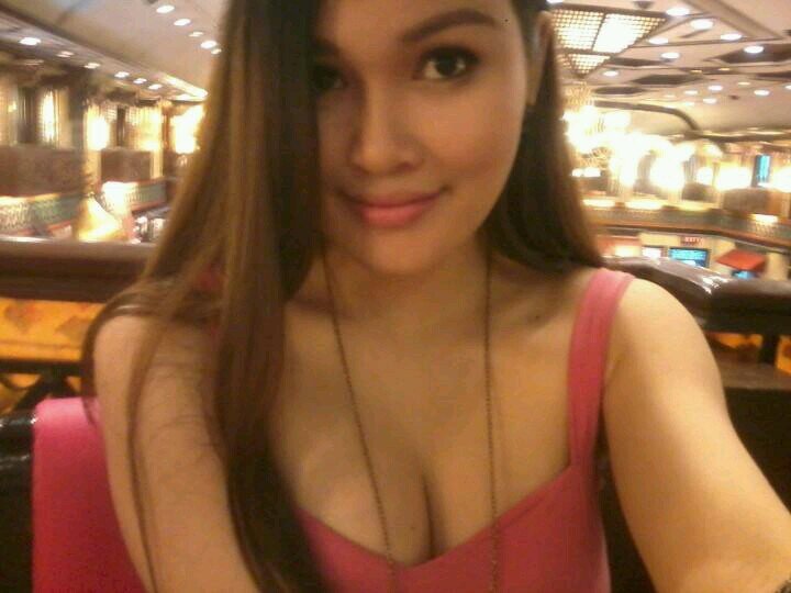 i just love to sing..Music is my passion..and i love to travell..