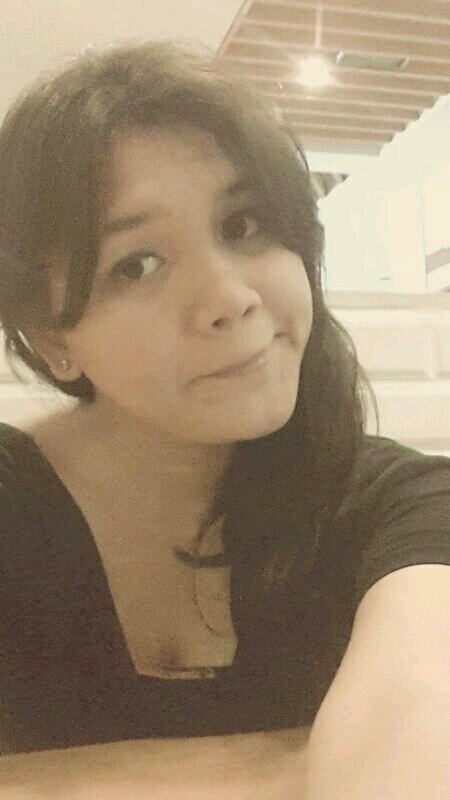 mutiaradebora76's profile picture. 