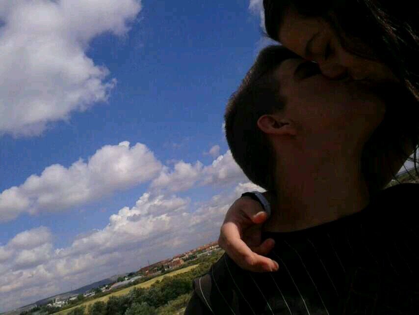 Marta mola mucho :) 5(L