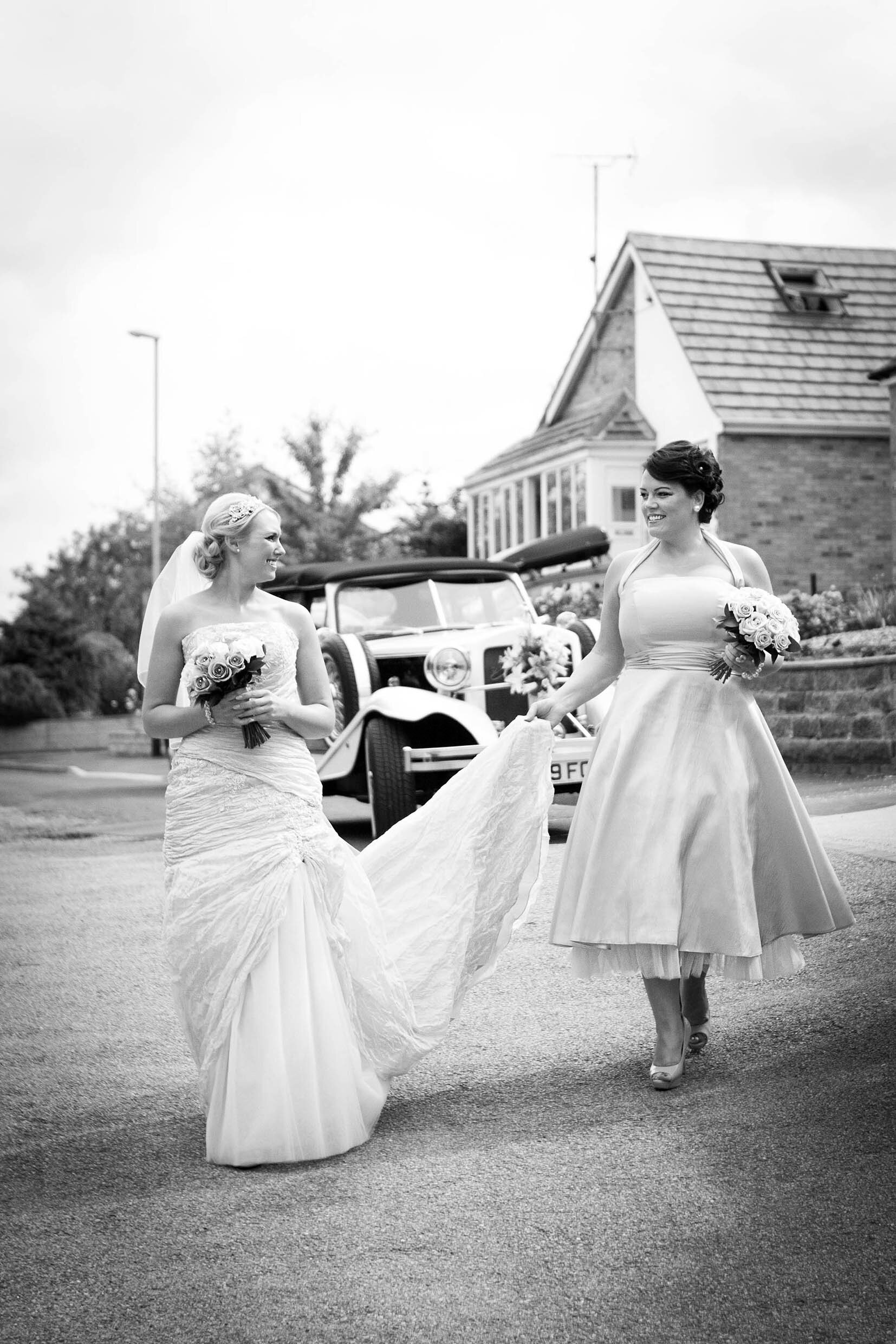 Photographer specialising in weddings, families, couples, kids and pets. I've been on both sides of the camera for 21 years now so i know what people want!