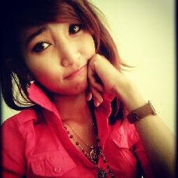 Tidak cantik sekali ,tapi berkalikali , mudah berterus terang, terang-terangan , polos , rewel.(1x baca cepek! follback gopek!) :*
