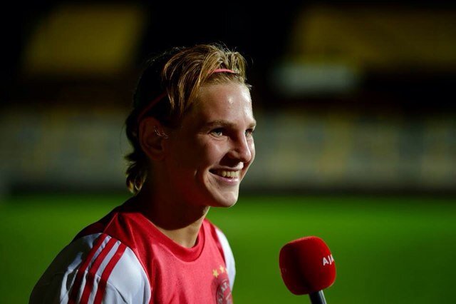 Ajax Vrouwen | Ajax Talententeam | Ajax Talentenacademie | UEFA B | mama van Sofie en Jurre I ex-international