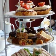 Lover of Afternoon Tea and eating cakes!