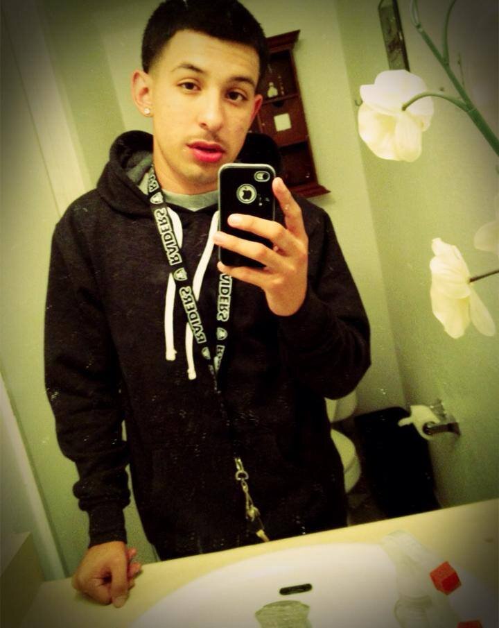 Follow me yo c: Mention for a follow back (;