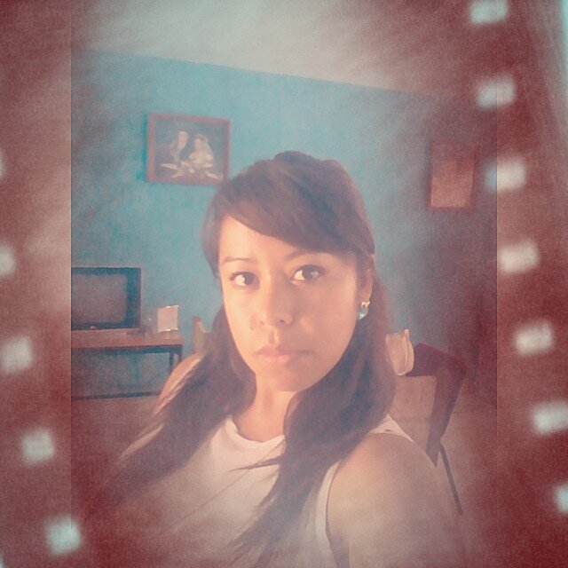 veronicc85's profile picture. 