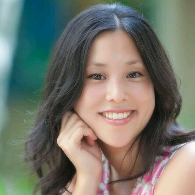 deb_fung's profile picture. Founding director of @soulmannalive, lover of music-makers, did a few albums once upon a time, and a big believer in there being a season for everything.