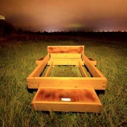 Based in North Vancouver we r a gr8 resource 4 Photographers Artists & Craftsmen worldwide! Discover & Purchase or Sell your own creations from r online store.