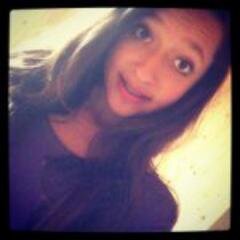 ooie' vim akie diser ke eu amo dmontao essa menina linda' e ke pode contar sempre cmg viu gata u.u minha maary 3
com o goudo do @_Shull7