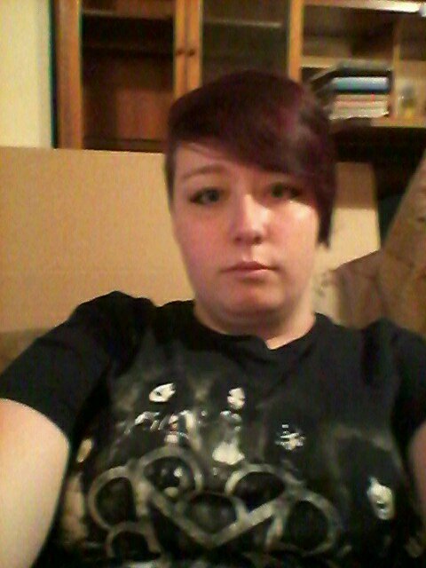 AprilTh1996's profile picture. 