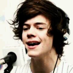 FOLLOW @ISTYLESMOAN AND @NOUISTOPS