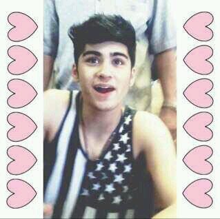 Free follow :) DONT FOLLOW ME, Please follow my main account @Adore_Malik